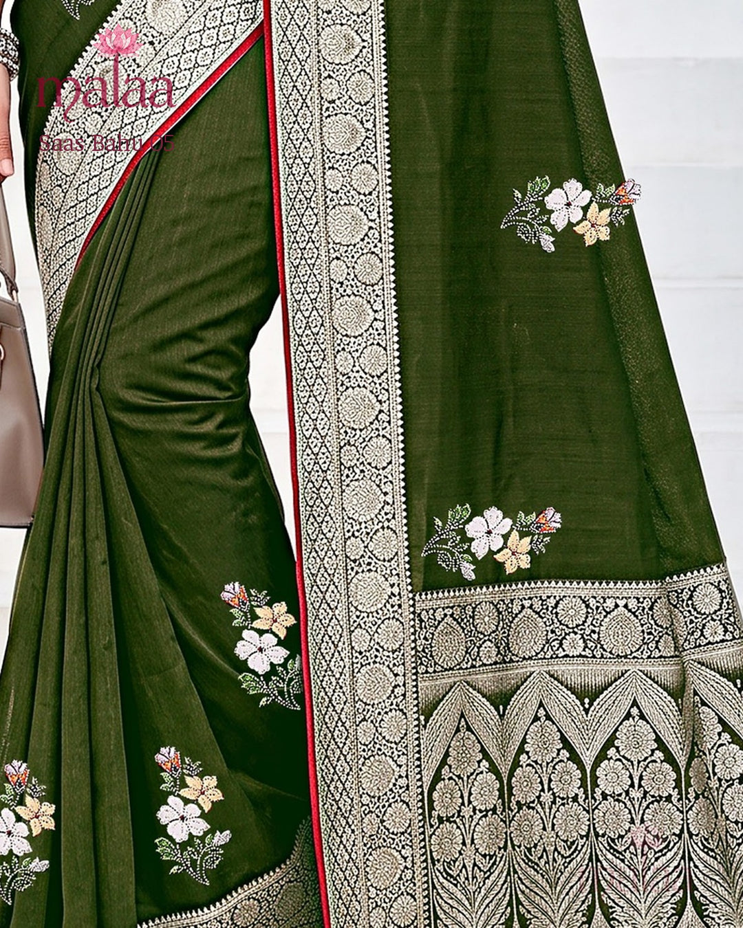 Saas Bahu 05 saree catalogue, poora set, 6 designs